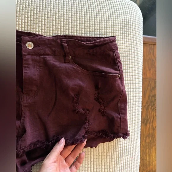 Angel Kiss Distressed Maroon Shorts Size 15 - Picture 3 of 4